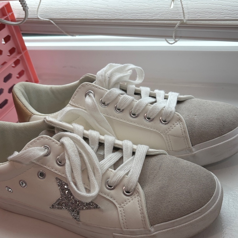 Stylish Kids White and sliver sparkle Sneakers